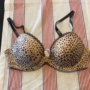 Calvin Klein 32C Underwire Push Up Bra